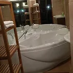 Jacuzzi Quo Vadis アパート *